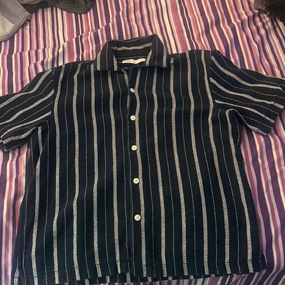 Zara Men's Black and White Striped Button Down Shirt